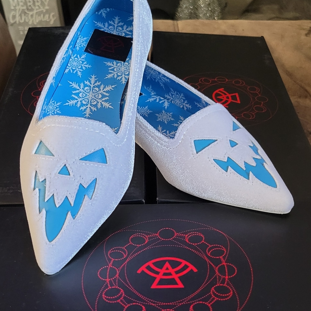 StrangeCvlt - Dagger Snow Jack - size 6